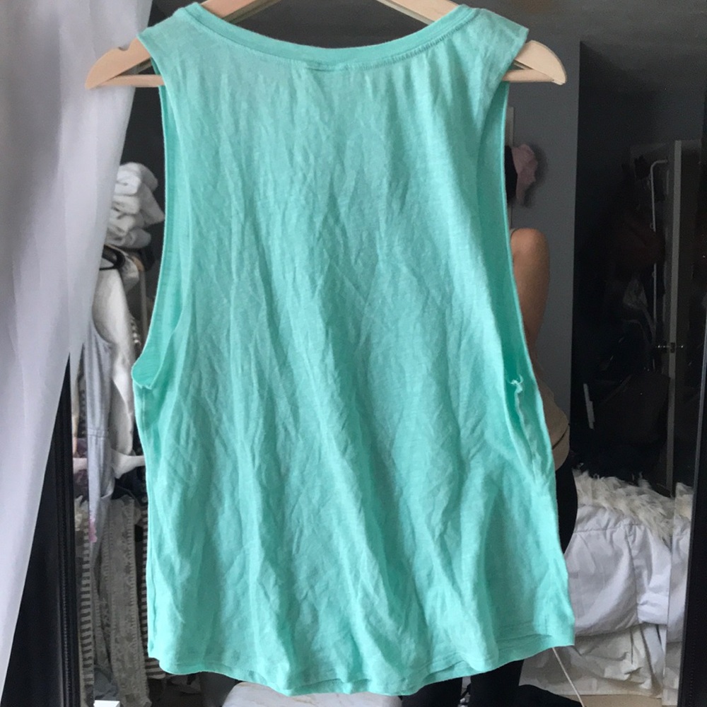 PINK Tank - Picture 2 of 3